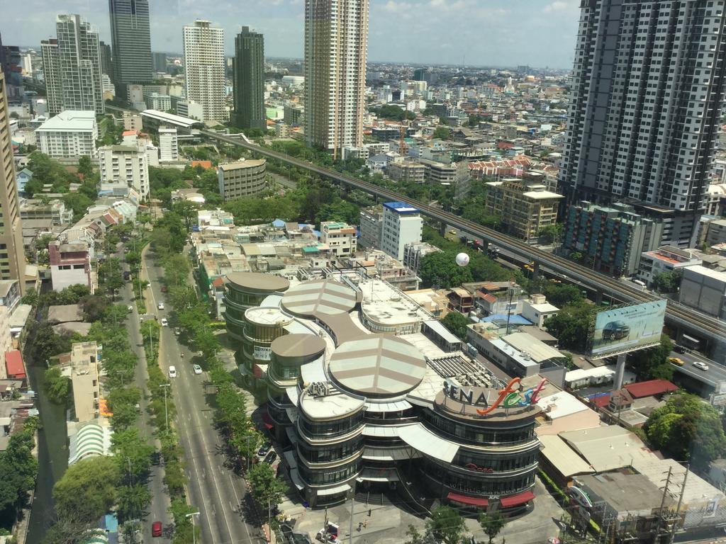 Baan Sathorn Riverfront Bangkok Zimmer foto