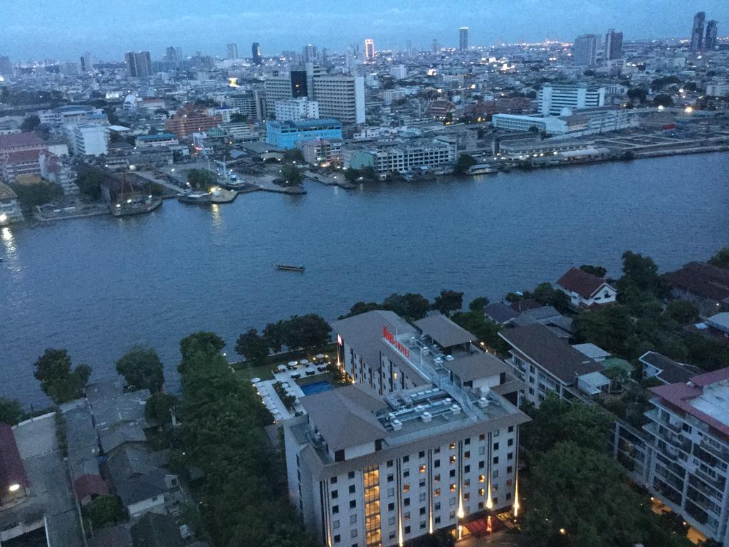Baan Sathorn Riverfront Bangkok Zimmer foto