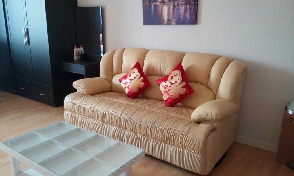 Baan Sathorn Riverfront Bangkok Zimmer foto