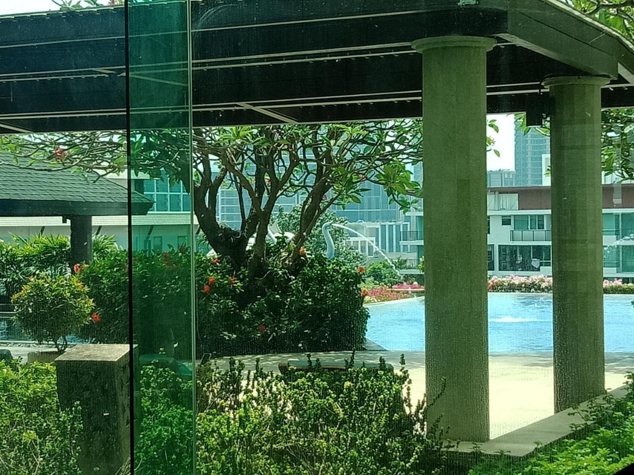 Baan Sathorn Riverfront Bangkok Exterior foto